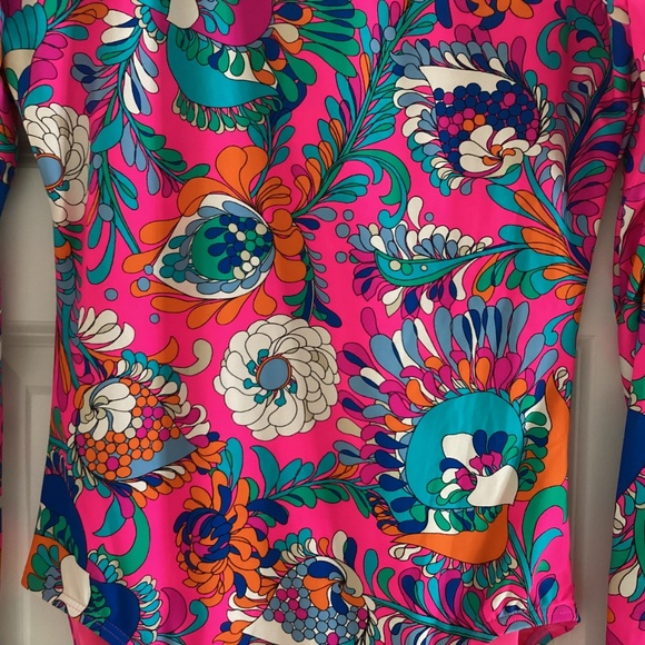 Kate Spade NY Long Sleeve Swimsuit Board Suit Rash Guard Back Zip Radiant Pink - Picture 2 of 15